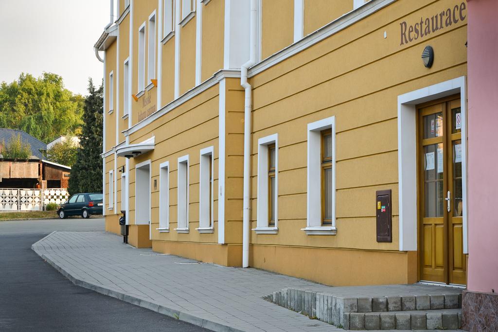 Mestske Kulturni Centrum Ve Fulneku Novy Jicin Exterior photo